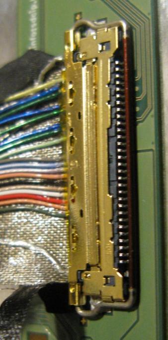 Another connector pair - this time on the panel; the interesting pins on the board are at the same end to the interesting pins on the wire.